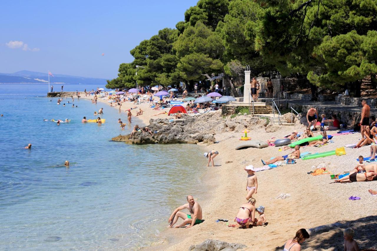 Apartments With A Parking Space Brela, Makarska - 18495 Exterior photo