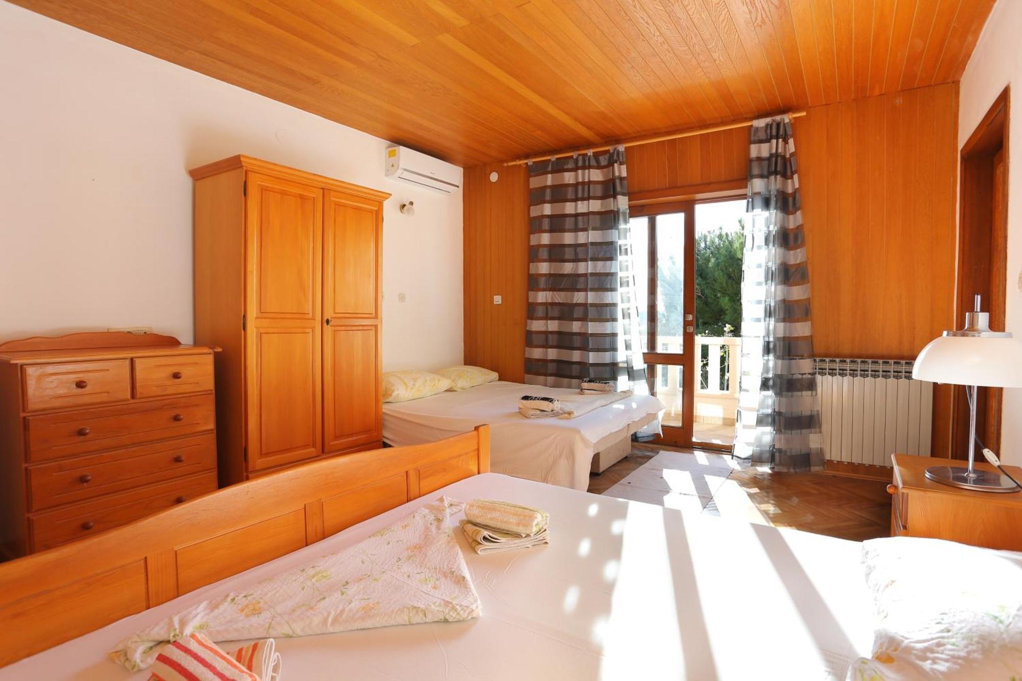 Apartments With A Parking Space Brela, Makarska - 18495 Room photo